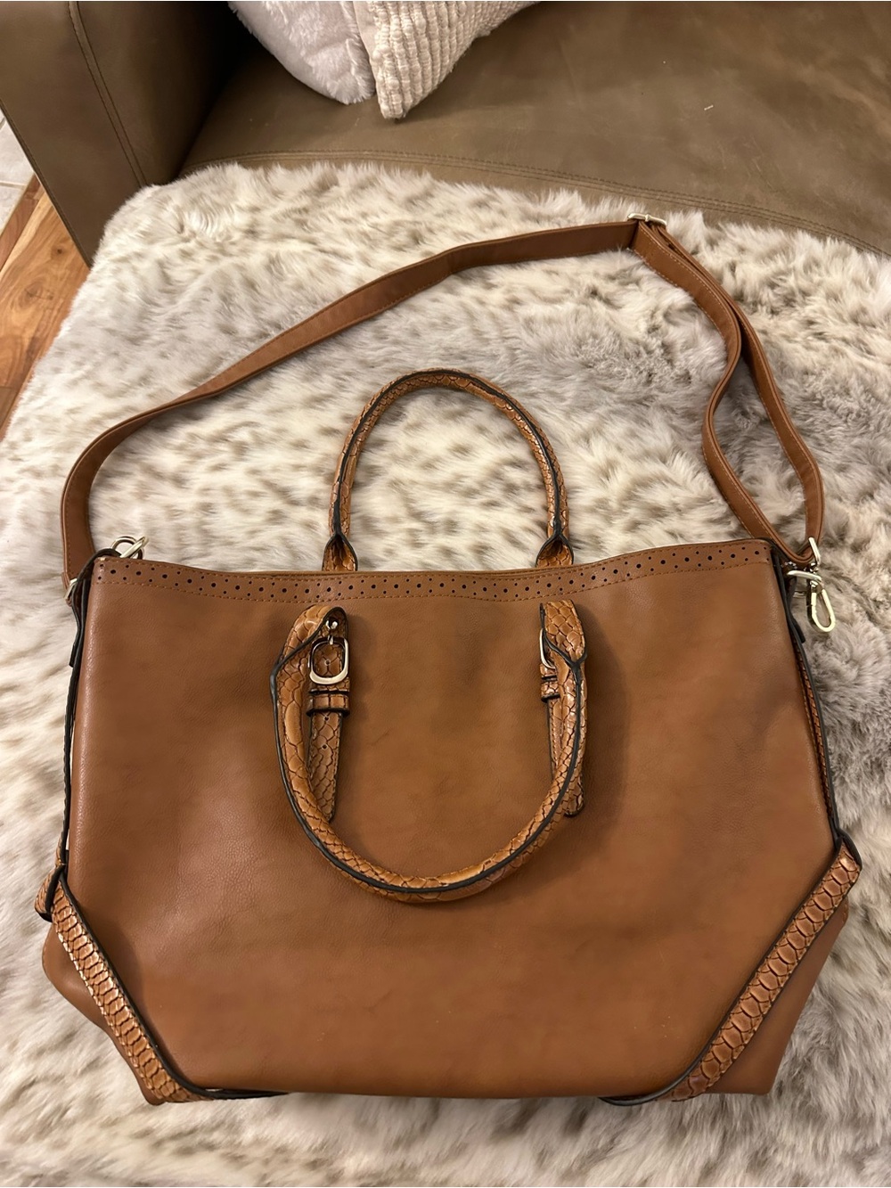 Women’s Brown Leather Tote Bag with Detachable Strap
